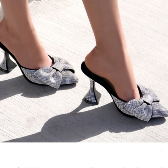 Just In DIAMOND BOW BACKLESS HEELS - Picture 1 of 2
